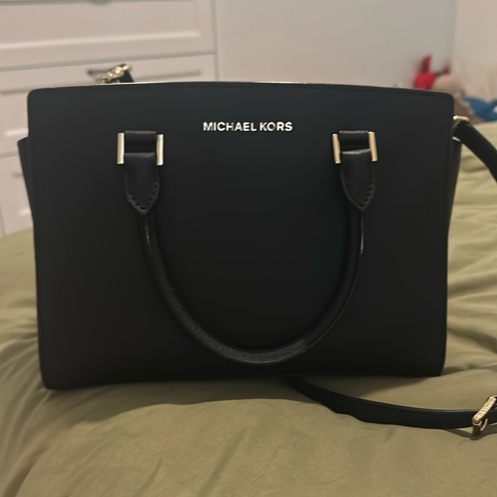 Michael Kors Medium Shoulder Bag